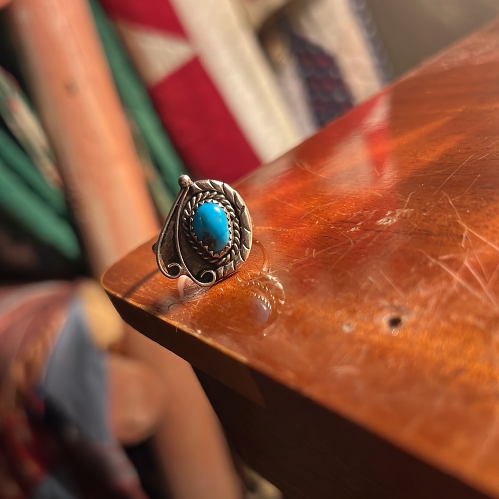 Turquoise Ring, Size 7 - Picture 3 of 3
